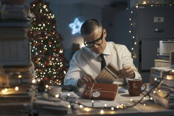 ¿Trabajo en Navidad?: 4 Tips para un Balance Sano entre el Trabajo y las Fiestas Navideñas